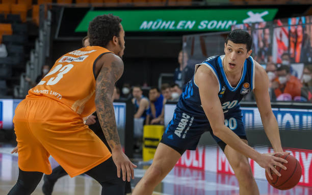 管理层的多 管理层的多