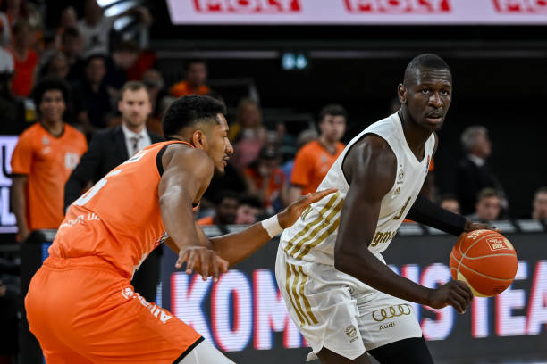 是屡见不鲜 是屡见不鲜